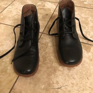 Bogs waterproof black leather ankle boots